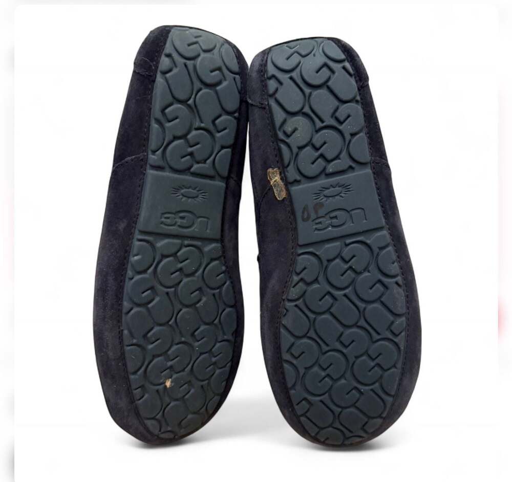 Size 11 UGG Ascot Suede Sheepskin Lined Slipper in True Navy - Picture 4 of 7